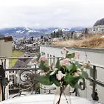 Alpine - Modern & Free Parking Apartment *
