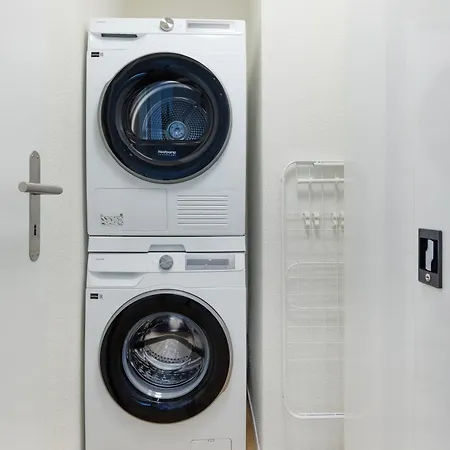 Alpine - Modern & Free Parking Apartment *