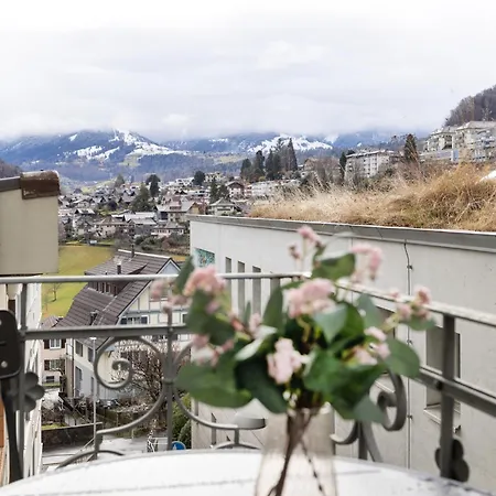 Alpine - Modern & Free Parking Apartment *
