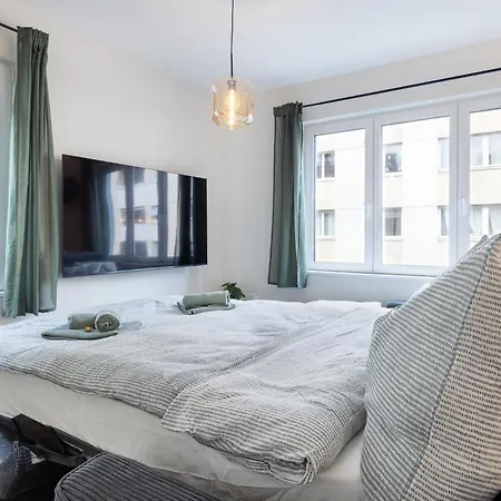 Alpine - Modern & Free Parking * Spiez