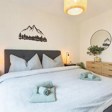 Alpine - Modern & Free Parking Apartment