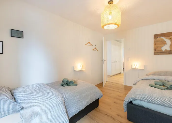 Apartman Alpine - Modern & Free Parking Spiez