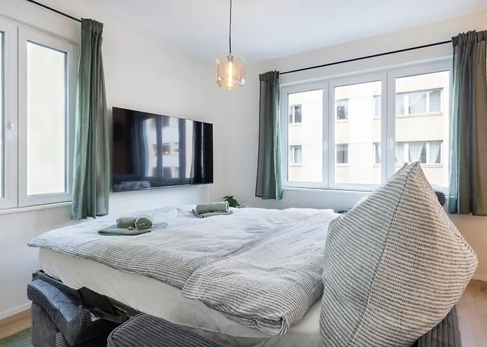 Alpine - Modern & Free Parking * Spiez